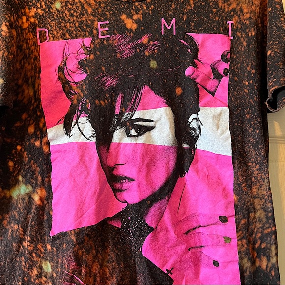 Demi Lovato - Leon Lights Tour 2014 - Picture 3 of 3